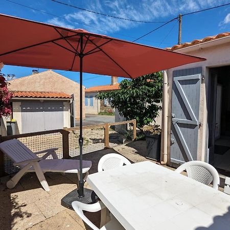 Spacious Nest With Terrace Near The Beach Saint-Hilaire-de-Talmont ภายนอก รูปภาพ