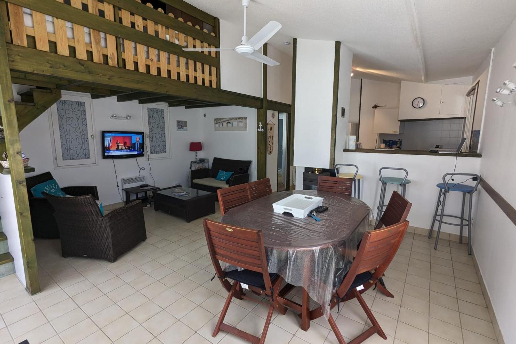 Spacious Nest With Terrace Near The Beach Saint-Hilaire-de-Talmont ภายนอก รูปภาพ