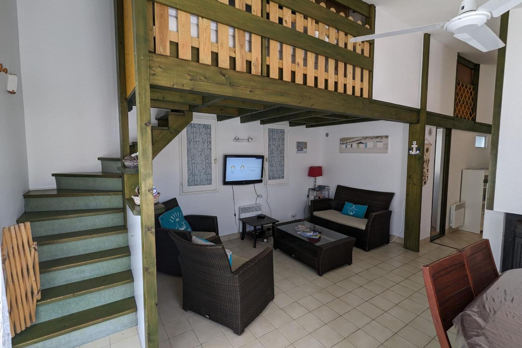 Spacious Nest With Terrace Near The Beach Saint-Hilaire-de-Talmont ภายนอก รูปภาพ